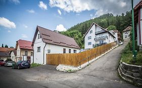 Manuela Residence